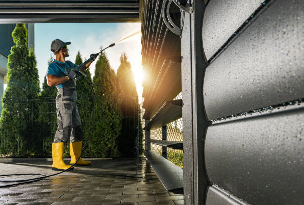 Best Spring Cleaning  in Shiner, TX